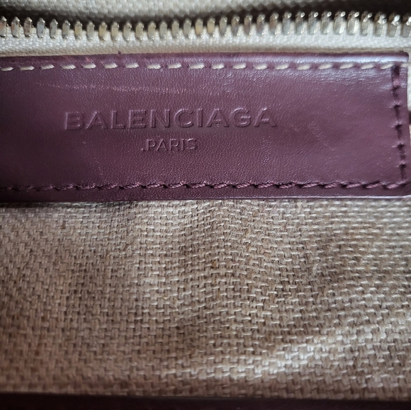 Balenciaga sling bag - Picture 8 of 13